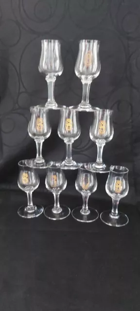 Lot de 9 anciens verres  à liqueur en cristal ST LOUIS monogramme "SA" en creux