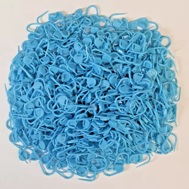200 x Plastic Locking *BLUE* Stitch Markers for Crochet & Knitting