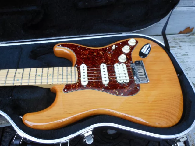 Fender American Deluxe HSS Stratocaster 2006 Amber