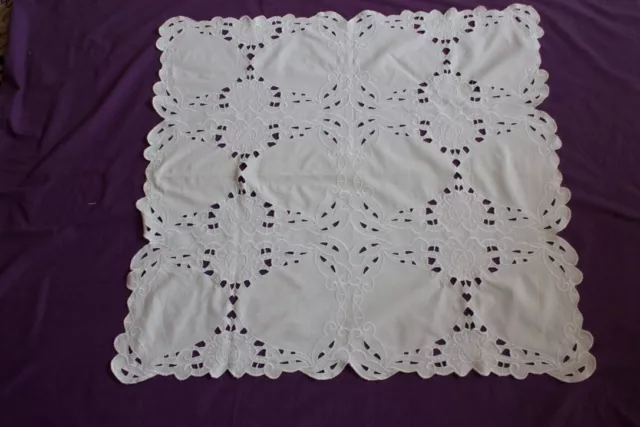 VINTAGE WHITE COTTON EMBROIDERED & CUTWORK TABLECLOTH 73x76cm #142