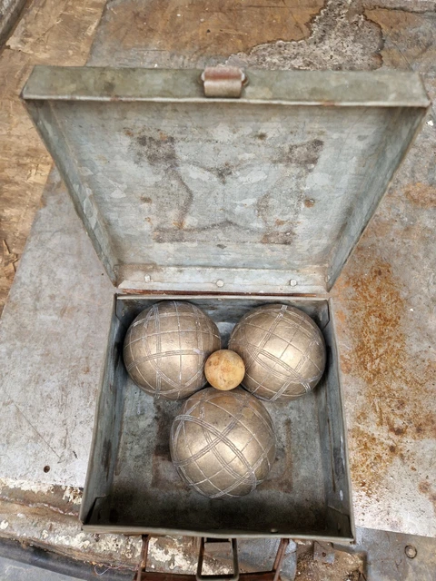 Triplette De Boules Lyonnaises Anciennes – Laiton – 1 Kg, 93 Mm – France