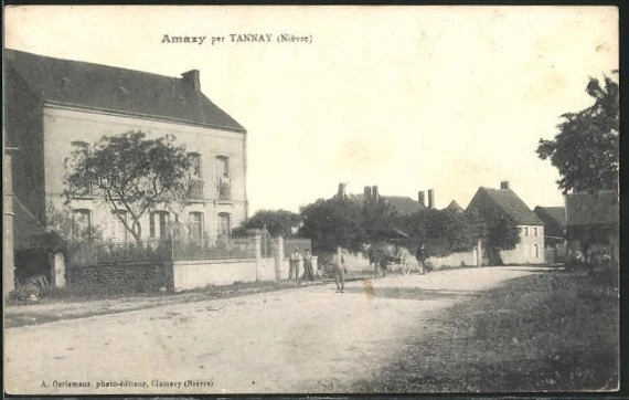 CPA Amazy, vue de la rue