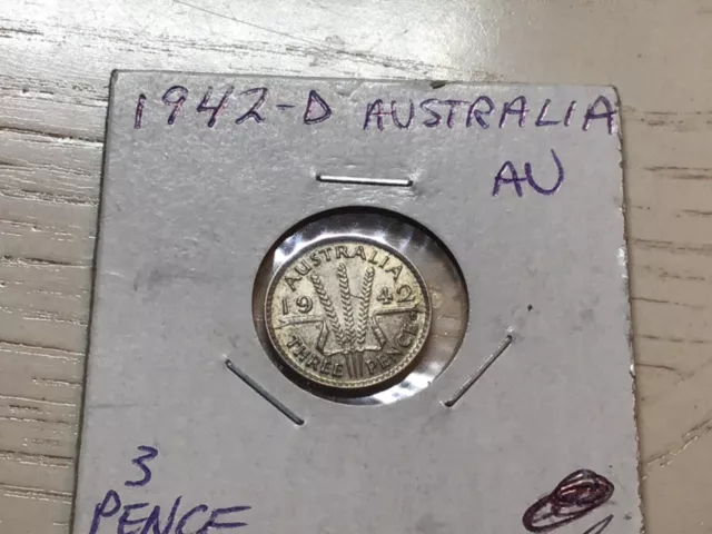 1942-D Austrailia, 3 Pence, High Grade .0419 oz Silver light circulation # 32v