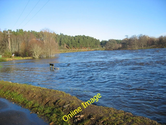Photo 6x4 River Spey Grantown-On-Spey The river in flood. A salmon fishin c2006