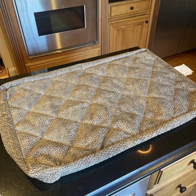 New ORVIS Dog Bed Platform Cover ONLY Small Chevron 28" x 18"