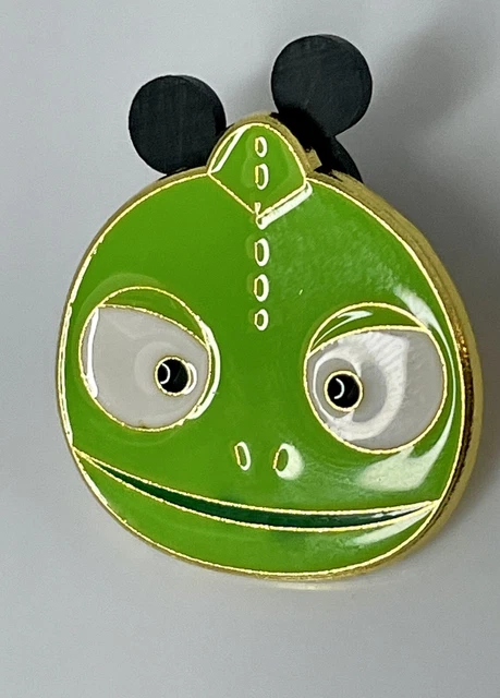 Disney Tangled Tsum Tsum Pascal LE 1000 WDW Parks Pin Trading