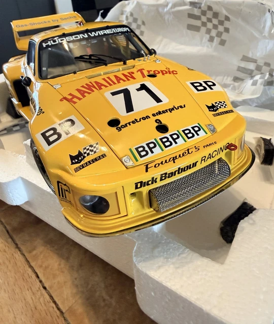 EXOTO #18103 PORSCHE 935 TURBO #3 Martini avec boite - Modélisme
