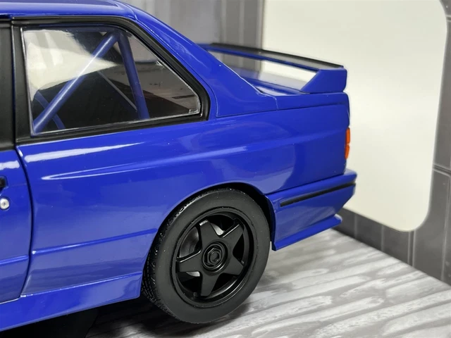 BMW E30 M3 1990 Bleu 1:18 Echelle Solido 1801516 5