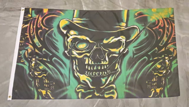 Fahne Flagge Totenkopf mit Hut - 90 x 150 cm