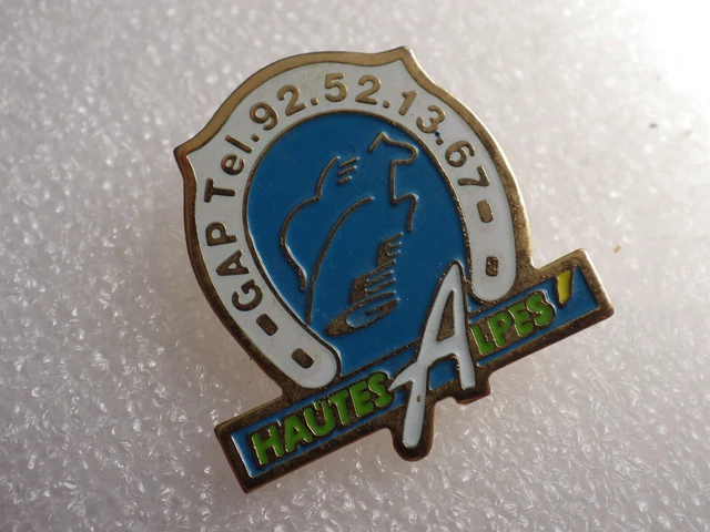 PIN'S VINTAGE ÉPINGLETTE pins collector pub MAJUSCULE Livre Lot PR178 PIN'S VINTAGE ÉPINGLETTE pins collector pub MAJUSCULE Livre Lot PR178