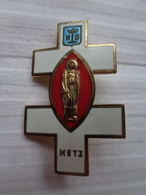 Belle Broche Ancienne Régionale De Lorraine Signée "V De B" - Dorée - Hauteur 6 Cm - Occasion En Bon état