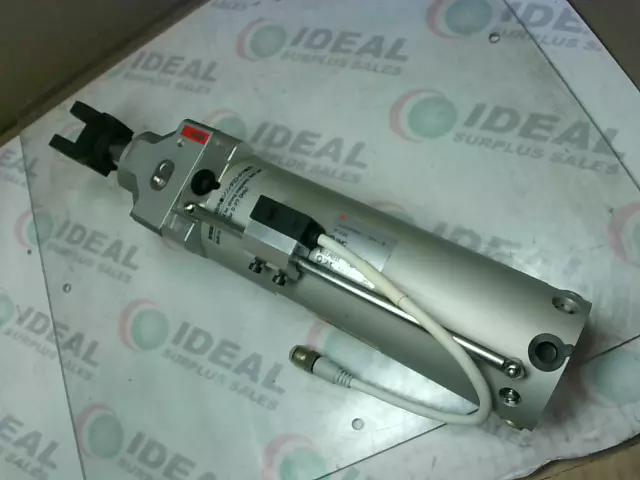 SMC CLK2PB63-150Y-B-P74SE Pneumatic Cylinder Clamp - New In Box