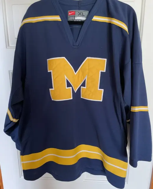 University Of Michigan Wolverines Nike Hockey Jersey XL