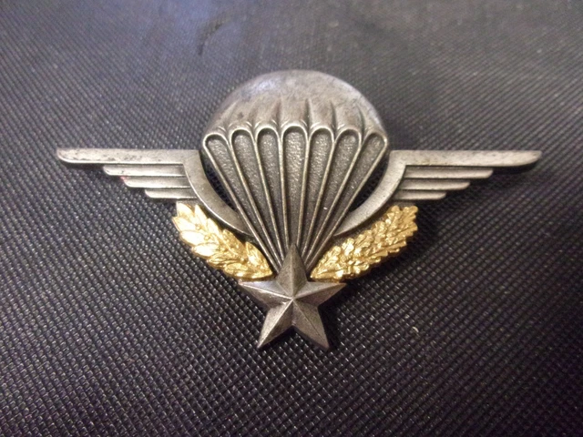 ANCIEN DIPLÔMES BREVET de Parachutiste + 2 insignes EUR 150,00