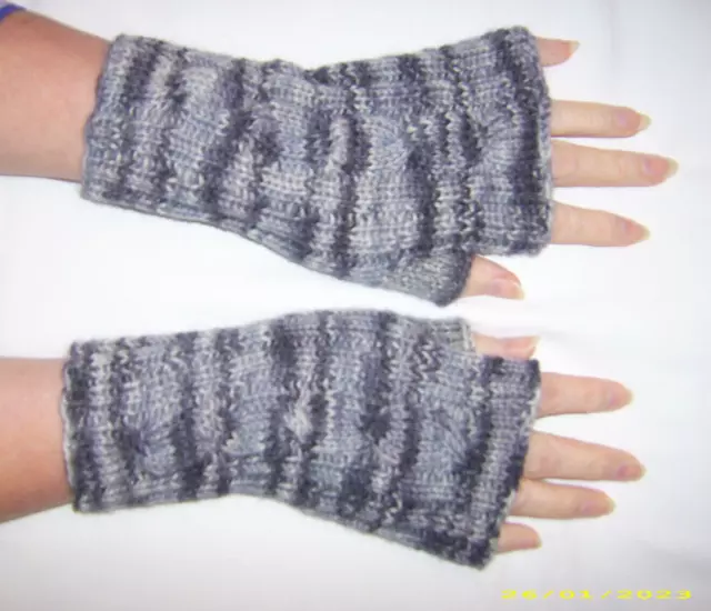 Pulswärmer handgestrickt Armstulpen Sockenwolle 6-fach Handstulpen Zopf