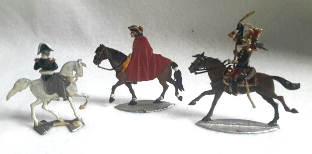 Lot Soldats Cavalerie,  Empire, bicorne, shako,  plat d'étain, anciens