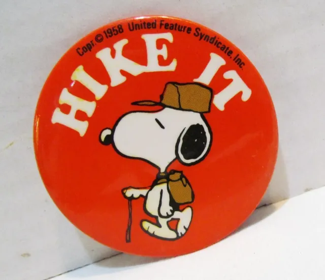 SNOOPY HIKE IT PINBACK BUTTON by BUTTERFLY ORIGINALS 1970's PEANUTS VTG HIKING