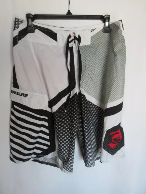 QUIKSILVER Men's CYPHER Series Board Shorts Surf Swim Trunks Size 30