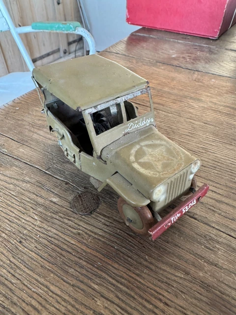 Jouet voiture tôle auto mécanique à clé Made in France