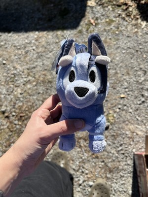 bluey socks figure
