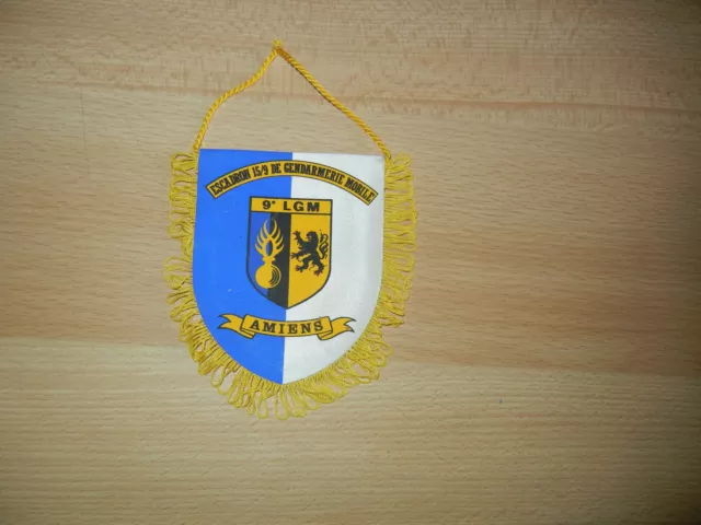 GND   ESCADRON   15 / 9  de  GENDARMERIE  MOBILE  AMIENS  7,9 x 9,8 cm, ORIGINAL