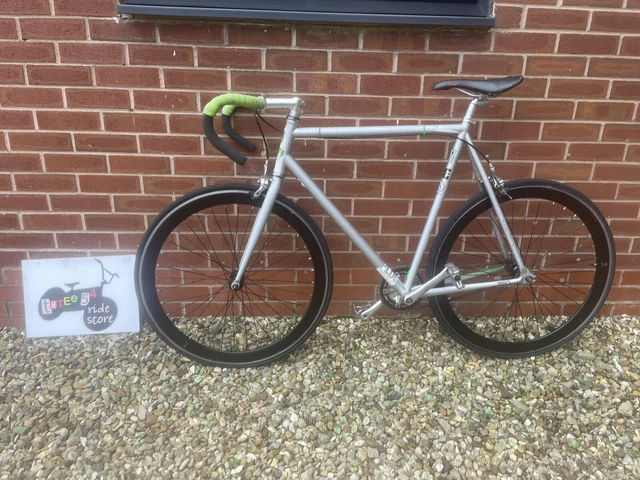 CHARGE PLUG BIKE Fixie Single Speed 62cm Frame Road Bike Bicycle