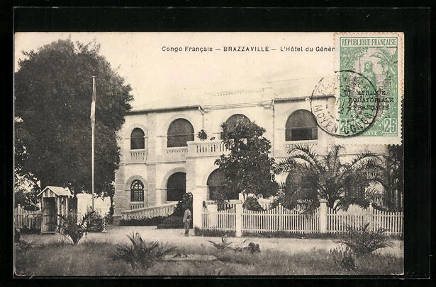 CPA Brazzaville, vue partielle avec Hotel 1927