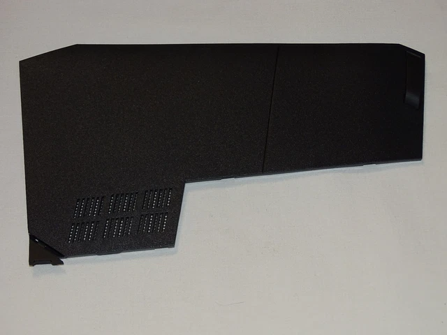 Cache Inférieur (capot Arrière) D'occasion Pour PC Portable MSI GT70, GT780, GX70 - Bon état, Pas De Pieds, Compatible MSI