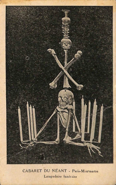 Paris Montmartre Format Carte Postale  Cabaret Du Neant Lampadaire Funeraire