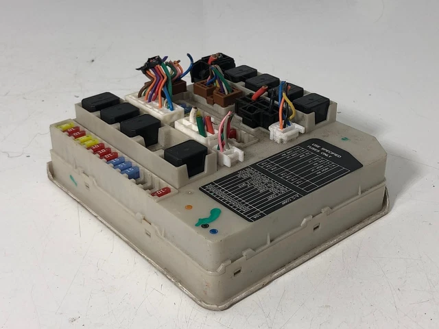 284B7AX61A Genuine Nissan Micra / Note Main Body Fuse Box 284B7AX61A Genuine Nissan Micra / Note Main Body Fuse Box