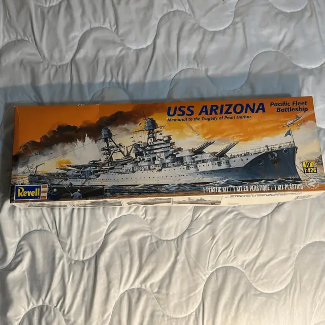 USS Arizona 1:426 Revell Model Kit. Complete