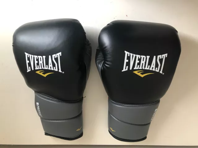 Everlast Evergel Protex 2 Training Gloves Level 3 14 OZ