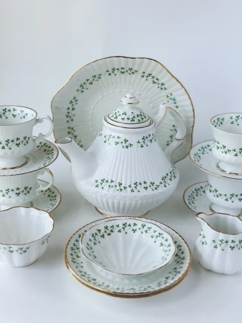 20pc Royal Tara SHAMROCK Ribbed Fine Bone China Tea Cup Saucer Galway Ireland