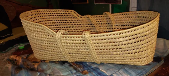 Moses Basket Baby Bassinet Nursery Storage Decor Natural Heavy Hand-Crafted  Box