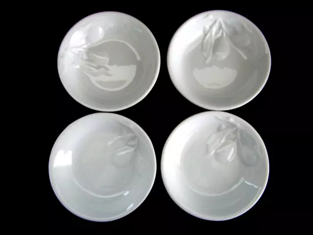 Crate & Barrel Set of 4 White Porcelain Embossed Olives Dipping Bowl Set