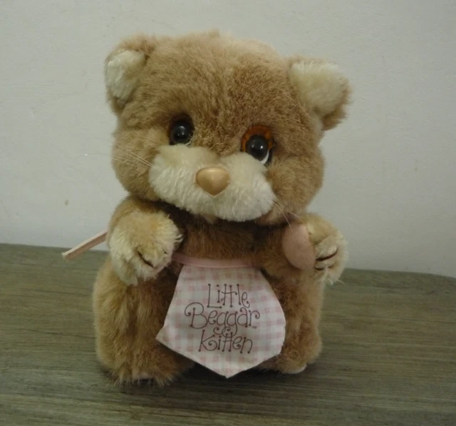 APPLAUSE LITTLE BEGGAR Dog plush toy. Vintage Stuffed Toy 1983
