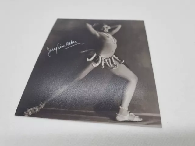 JOSEPHINE BAKER Repro-Autogramm - ca. 10x13 - (056)