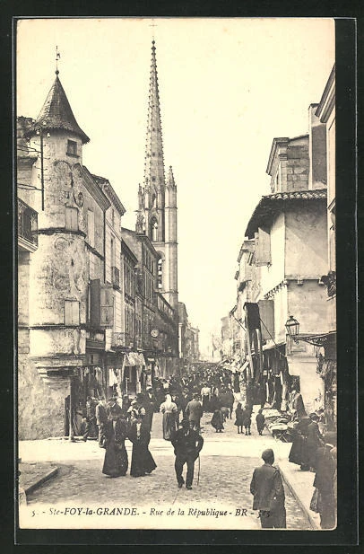 CPA Sainte-Foy-la-Grande, Rue de la Republique