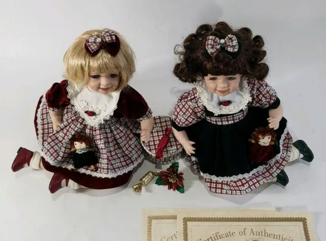 2 Heritage Signature Collection Porcelain Dolls Christmas Vtg 9" Red Green 2