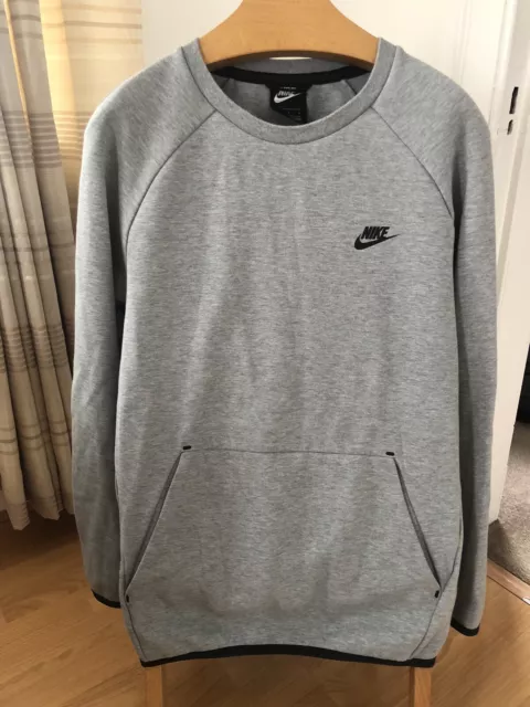 Mens NIKE Tech Fleece Pullover Jumper Sweatshirt Size Large.