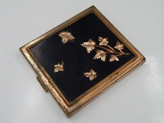 Ancien Poudrier Doré Art Déco - Motif Guilloché, Miroir Et Tamis, France