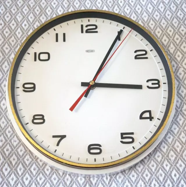 Large Metamec White Vintage Retro 1960'S Wall Clock New Quartz Movement