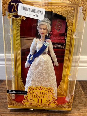 BARBIE SIGNATURE QUEEN Elizabeth II Platinum Jubilee Collector Doll
