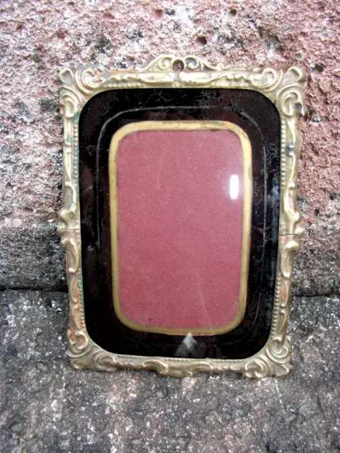 Cadre Napoléon III doré +verre ancien 9,5 X 13 Vue de la M.Louise 5,5 X 8,5 cm