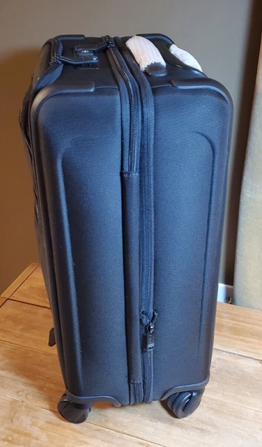 Tumi Alpha 3 Continental Expandable 4 Wheeled Carry-On Black 117162-1041 - $975 4