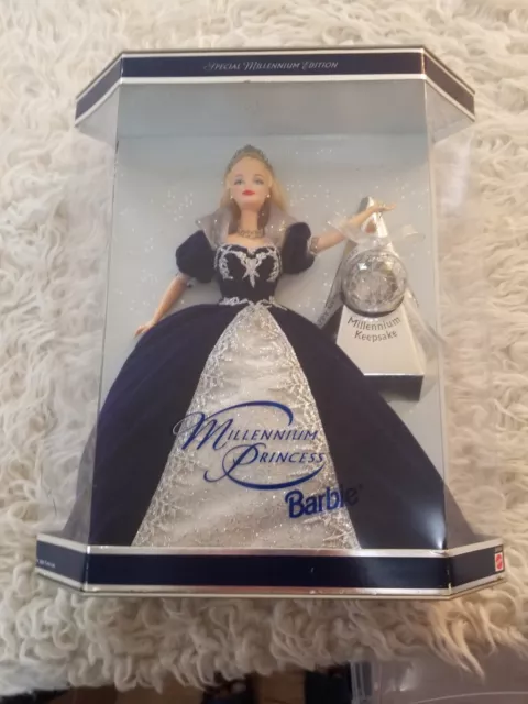 Millennium 2000 Special Edition Barbie Princess  NEVER OPENED 24154 **READ***