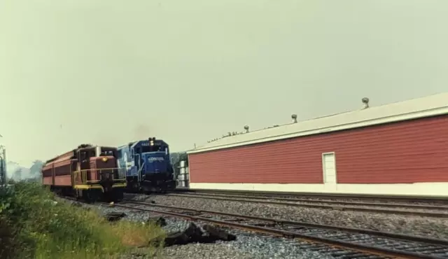 Original Slide Train CONRAIL LOCOMOTIVE M&H #1 SWITCHER #192