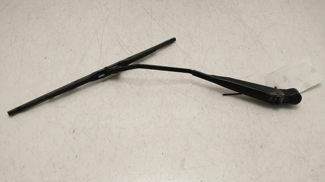 LAND ROVER DEFENDER WIPER ARM Mk1 (Puma Defender) END CAP DAMAGED. rear ...