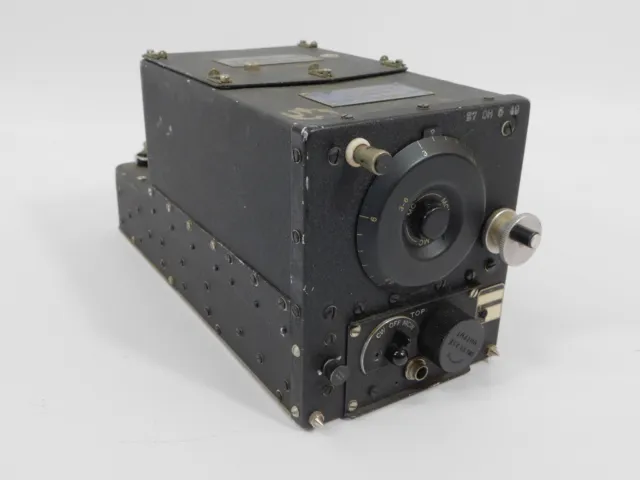 R-26 ARC-5 WWII Military Surplus Radio Receiver (looks good, untested)