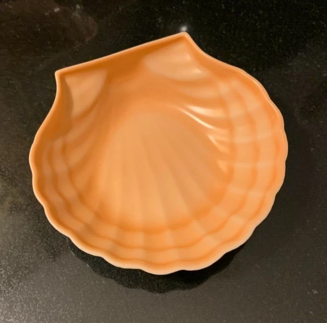 Mottahedeh Vista Alegre 4 1/2" Salmon Shell Shaped Bowl or Dish MINT - 5 Avail.